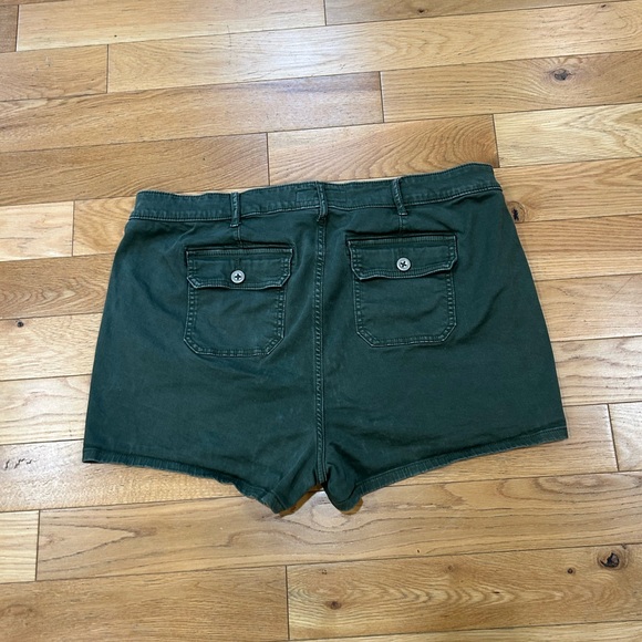 Torrid Button Fly Shorts - Picture 4 of 4